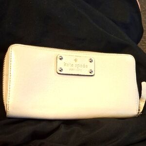 Kate Spade Cream Wallet